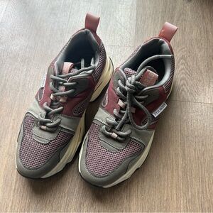 Steve Madden Chunky Sneakers